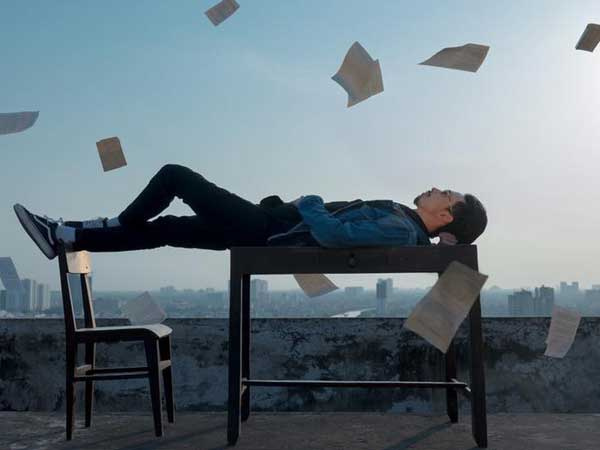 Cứ mệt mỏi lại doạ bỏ về quê 'trồng rau, nuôi cá', status đậm mùi xéo xắt nhưng đúng không thể tả này sẽ thức tỉnh bạn ngay lập tức