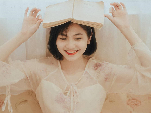Hot girl ảnh thẻ trường Y: 'Mình tự chấm bản thân được 5 điểm thôi'