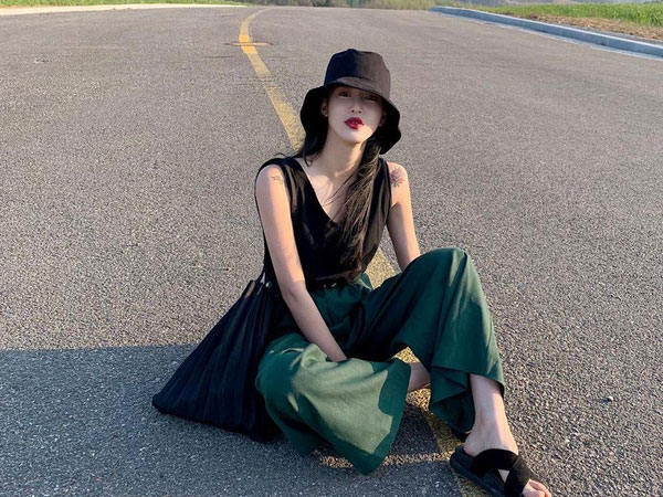 Nếu sành điệu là 'nghề' của bạn thì nhất định bạn phải sắm đủ 4 món phụ kiện hè hot đỉnh cao này