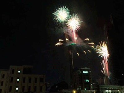 Clip: Pháo hoa đêm Sài Gòn đón chào năm mới 2015