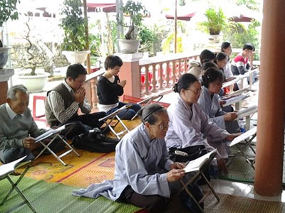 Đà Nẵng: Hàng trăm người dân cầu an cho ông Nguyễn Bá Thanh