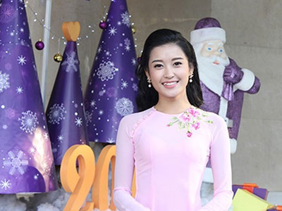 Mẹ Á hậu Huyền My tiết lộ những thói xấu của con gái