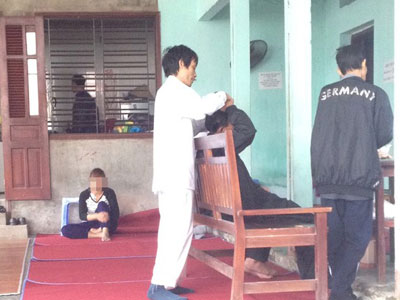 Chân dung “thần y” chữa bách bệnh bằng nước lã
