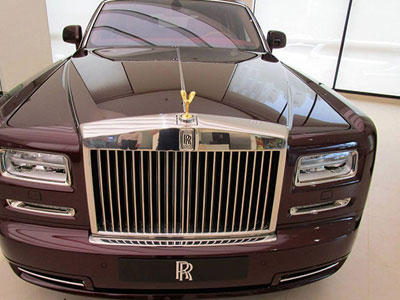 Báo Tây “lác mắt” với Rolls-Royce độc giá 30 tỷ của đại gia Việt