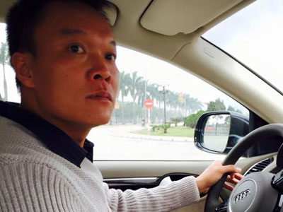 Cựu Quả bóng vàng Việt Nam tậu xe sang gần 4 tỷ