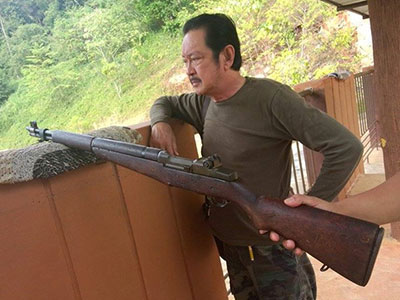 Chánh Tín: "Xô xát với đạo diễn hình ảnh xảy ra ở bàn nhậu"
