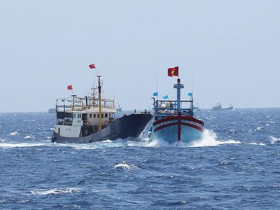 Phản đối Trung Quốc diễn tập trái phép ở Hoàng Sa