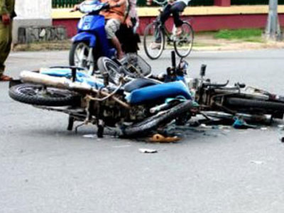 Tai nạn xe máy, chú rể cùng 2 người bạn chết trước ngày cưới