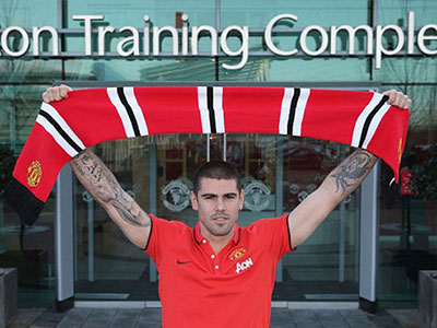 Tân binh Victor Valdes của Man United: "De Gea là thủ môn hay nhất thế giới"