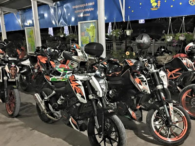 Hàng chục chiếc KTM ở Sài Gòn khám phá miền Tây