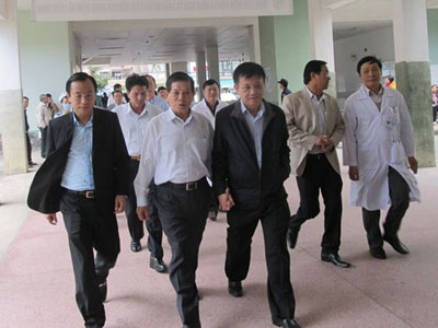 Ông Nguyễn Minh Triết, ông Tô Huy Rứa vào thăm ông Nguyễn Bá Thanh