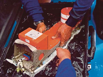 Sởn gai ốc với những lời "trăn trối" của phi công QZ8501