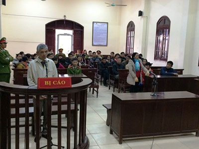 Hiếp dâm con ruột của người tình, bị 17 năm tù