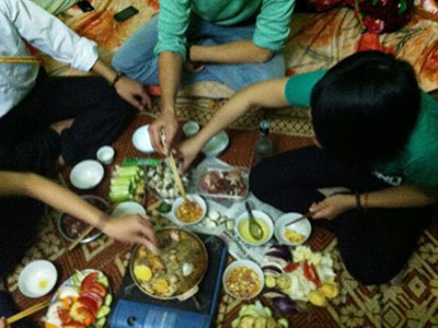 Sinh viên và vòng xoáy nhậu nhẹt: Uống rượu thể hiện bản thân
