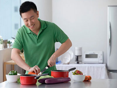 Chóng mặt trong ngày... vợ vắng nhà