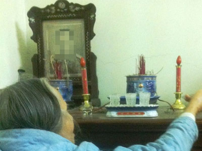 Dịch chuyển bát hương khi lau dọn có gây hại cho con cháu?