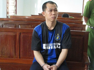 Kế hoạch tinh vi của "yêu râu xanh" hiếp dâm bé 9 tuổi
