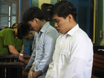 Tuyên tử hình kẻ vô cớ vác dao tự chế chém chết người