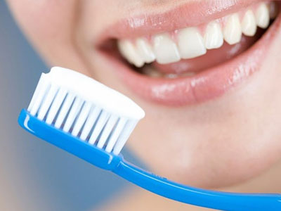 Ngủ dậy đánh răng, thói quen có nên thay đổi?