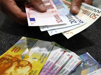 Thụy Sĩ thả nổi đồng franc gây chao đảo thị trường