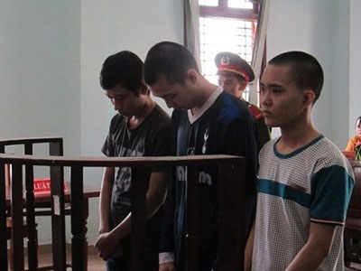 Đòi nợ bất thành, dàn cảnh cướp như phim