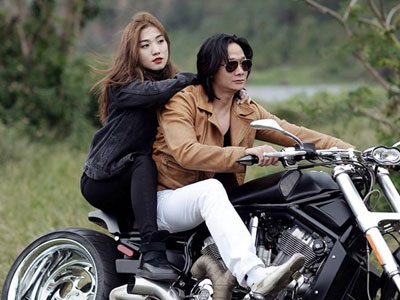 Sự thật về "đại ca hổ báo" xăm trổ kín lưng chăm sóc bố