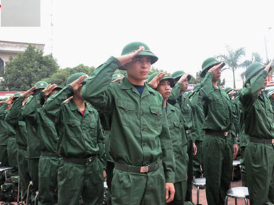 Sinh viên Đại học hệ chính quy có thể được tạm hoãn gọi nhập ngũ