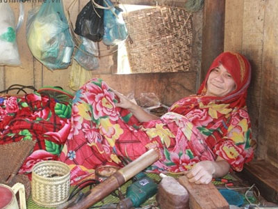 Nghệ An: "Dị nhân" 40 năm không tắm, không mặc quần áo