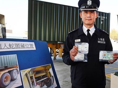 Hồng Kông bắt giữ 12 người Việt Nam vượt biên