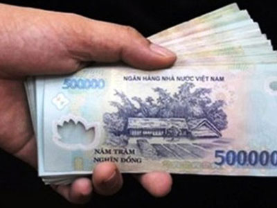 Quay clip học sinh đánh nhau, cô giáo tống tiền hiệu trưởng