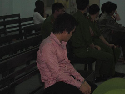 Sung sướng một đêm, lĩnh 13 năm tù
