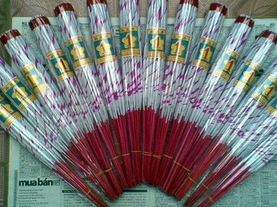 Hiểm họa từ hương thắp thơm, cuốn vòng quăn đẹp