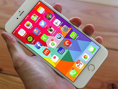 iPhone cũng chứa mã độc nghe lén?
