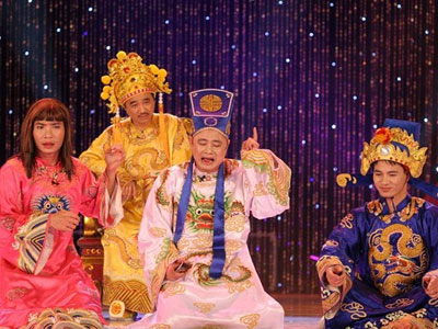 Tổng đạo diễn Táo quân 2015 nói gì về việc bị tuýt còi?