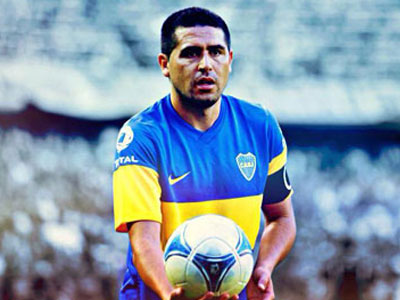 Riquelme tuyên bố giã từ bóng đá