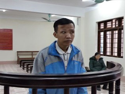 Giở trò đồi bại với bé gái 9 tuổi vì quá xinh