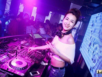 Những nữ DJ nóng bỏng của The Remix