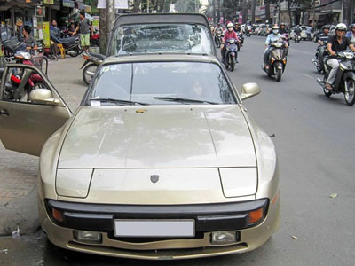 Porsche cổ hàng hiếm xuất hiện ở Sài Gòn