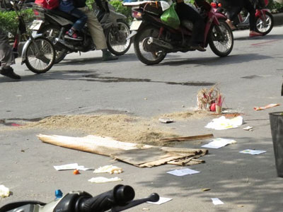 Xe cứu thương bỏ mặc thai phụ tử vong giữa đường?