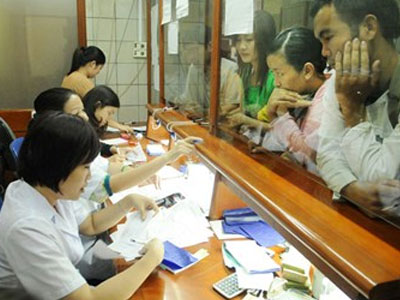 Bắt buộc mua thẻ bảo hiểm y tế theo hộ gia đình