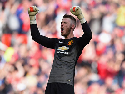 Man Utd "trói chân" De Gea đến 2020