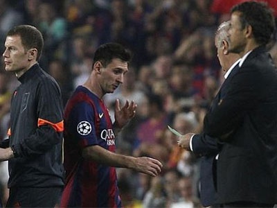 Messi và HLV Luis Enrique cãi nhau kịch liệt trên sân tập