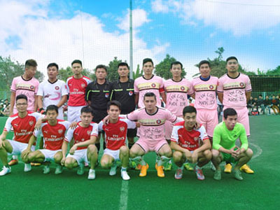 ĐKVĐ giải "phủi" FC Tin lớn & Anh em sát cánh cùng nghệ sỹ Hán Văn Tình