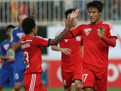 Vòng 6 V.League 2015: Đánh bại HA.GL, Than Quảng Ninh chiếm ngôi đầu