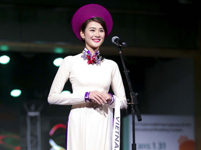 Phan Hà Phương giành giải nhì Siêu mẫu Quốc tế 2015
