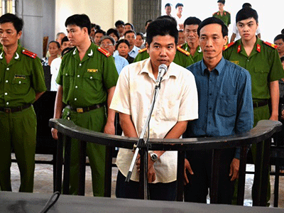 Xét xử công an “dùng nhục hình”: Toà trả hồ sơ để điều tra bổ sung