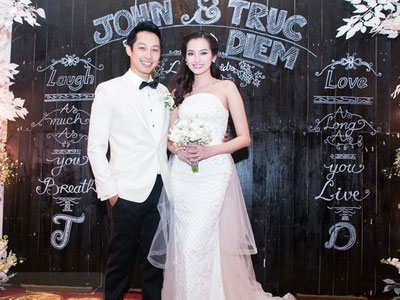 Trúc Diễm lộng lẫy như công chúa trong ngày cưới