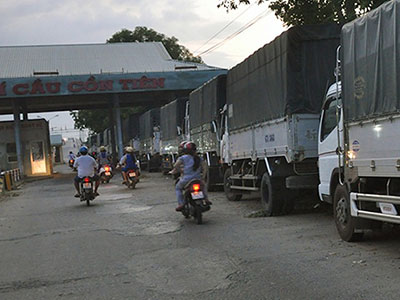 Bắt giam "vua buôn lậu đường" ở miền Tây