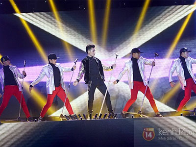 Đồng nghiệp, khán giả bức xúc muốn Isaac bỏ The Remix