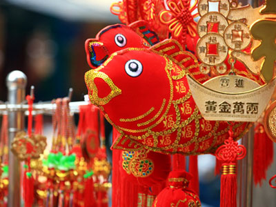 Phong tục cúng hàng mã của người Việt lên báo Nhật